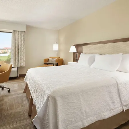 Hampton Inn Houston Hobby Airport-3