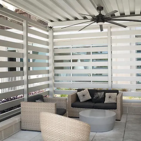 5 Min From Everything! Pool, Gym, Balcony-2