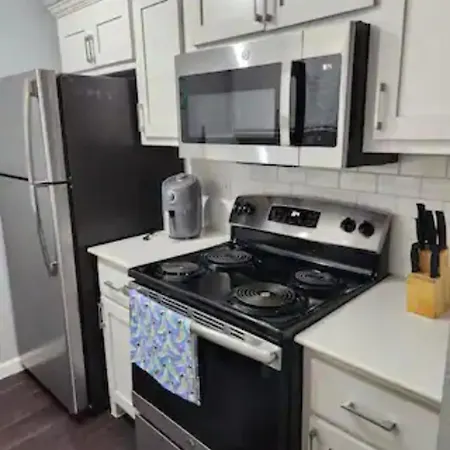 Blue Shark *B501* @ Medical Center 1Br Modern King Apartment With Private Patio-2