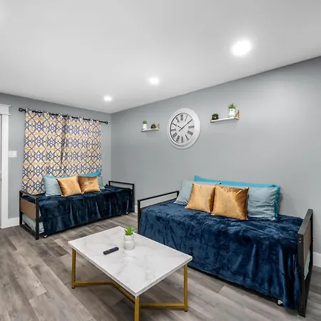 Cozy 1Br King Bed With Pool And Free Park-3