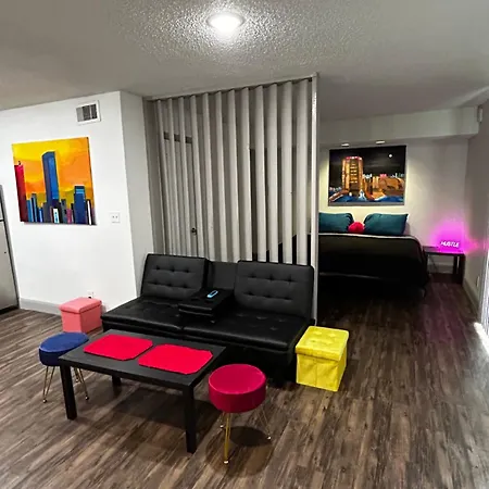 Posh Entire Unit At Nrg & Tmc-2