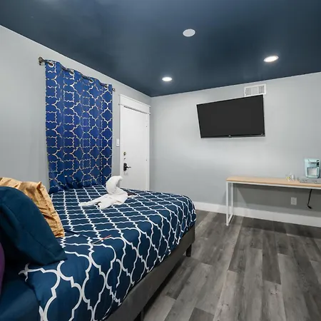 Cozy Studio Escape Near Montrose-2