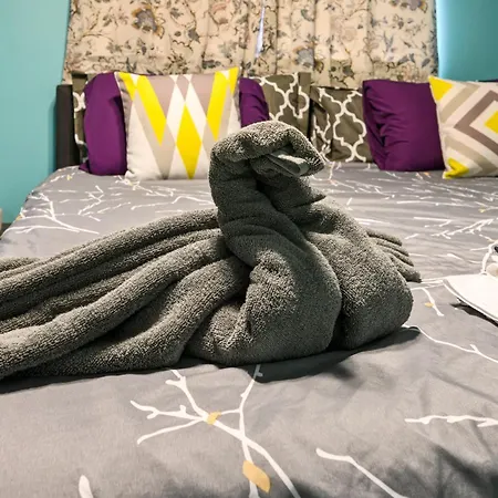 Quirky & Chic 1Br Near Montrose & River Oaks!-3