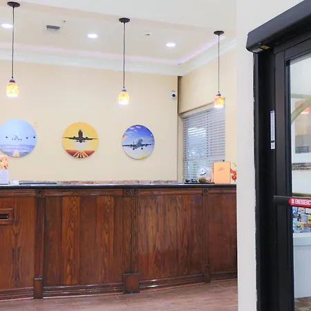 Best Western Plus Hobby Airport Inn & Suites-2