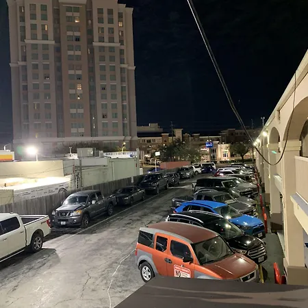 Americas Best Value Inn-Near Nrg Park/Medical Center-3
