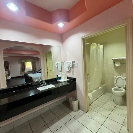 Raintree Inn And Suites-2