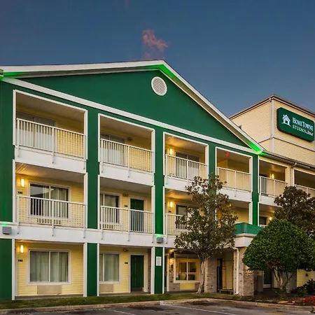 Hometowne Studios By Red Roof Houston - West Oaks - Energy Corridor-2