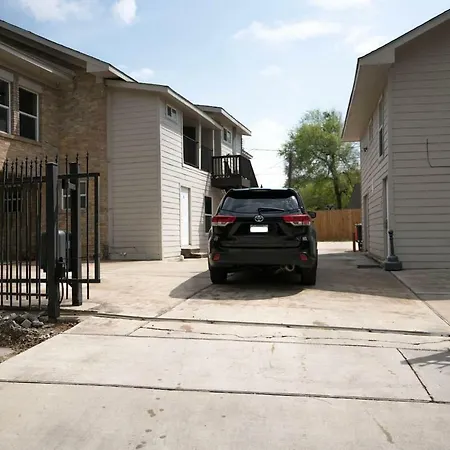 East Downtown Mico-Luxe Container Living Pod #8-2