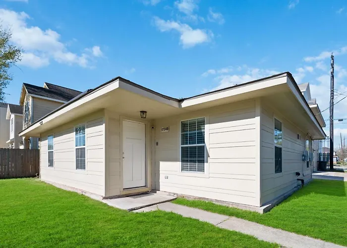 Pristine & Exquisitely Designed Apt 7 Min From Tx Med Center Houston
