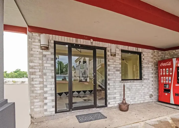 Hollywood Inn - Downtown Houston