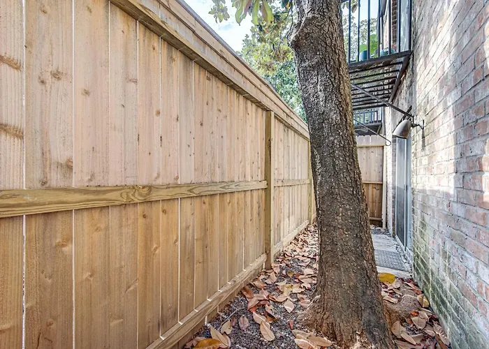 Trendy Midtown Apt, Walk To Shops & Sites, Pets Ok Houston