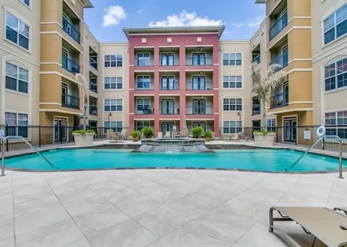 Modern Medical Center Condo Near Md Anderson & Nrg Houston
