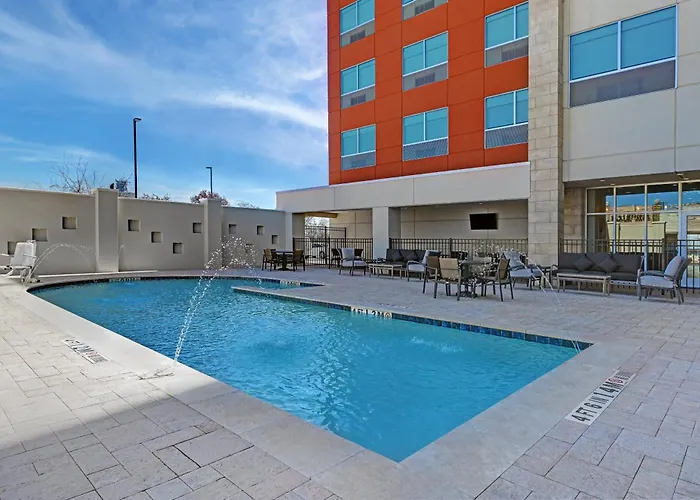 Holiday Inn Express & Suites Memorial - Citycentre By Ihg Houston