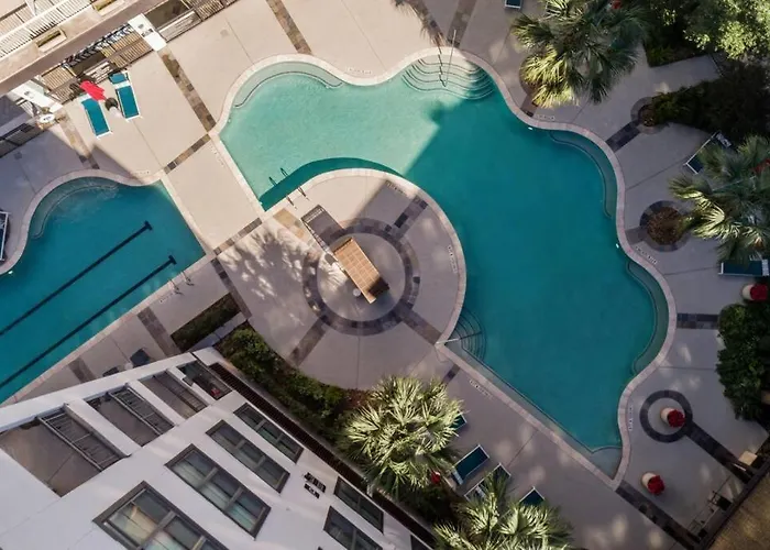 Ultimate Retreat Near Galleria-Pool Houston