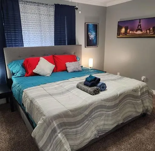 Blue Shark *E4* @ Midtown Comfortable 1Br King Apartment Houston
