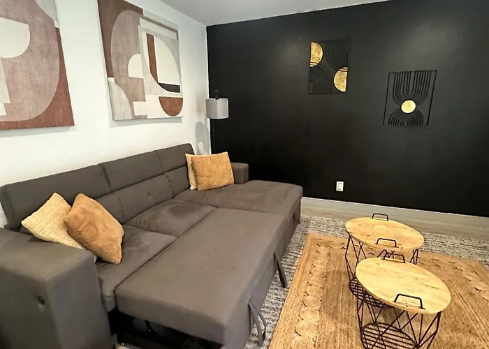 Trendy Midtown Apartment Houston