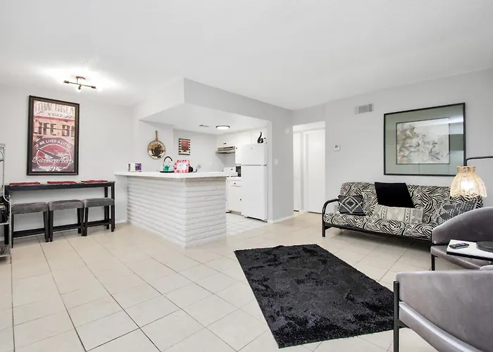 Unique Heights 1Br Apt Sleeps 4 Houston