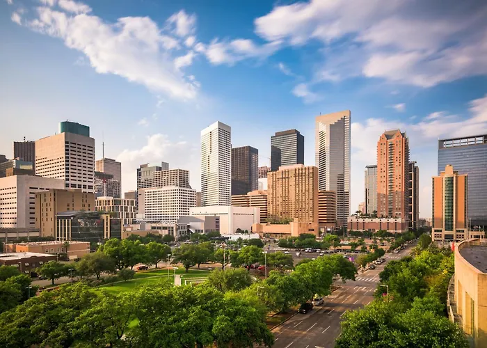 Urban Oasis Your Perfect Getaway In The Heart Of Downtown! Apartment Houston