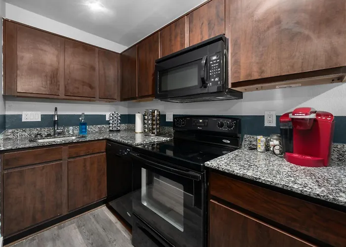 Modern Quirky Apt Near Nrg Stadium & Medical Center Houston