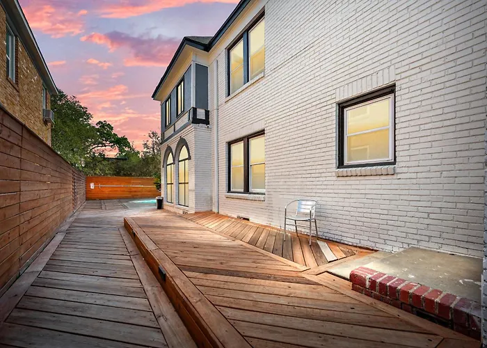 Charming And Cozy 2Br Apt - Close To Downtown Houston