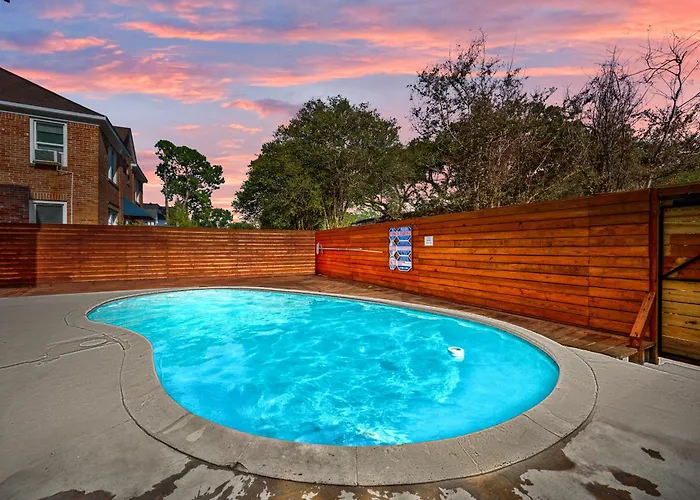 Modern & Spacious 3Br Retreat On Prime Location Houston
