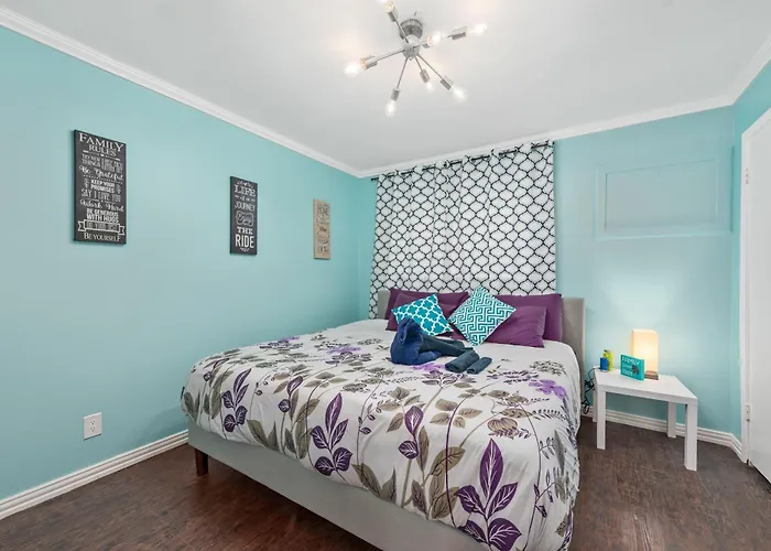 Tiffany Hip Montrose Apt Near Medcenter Uh & Nrg Houston