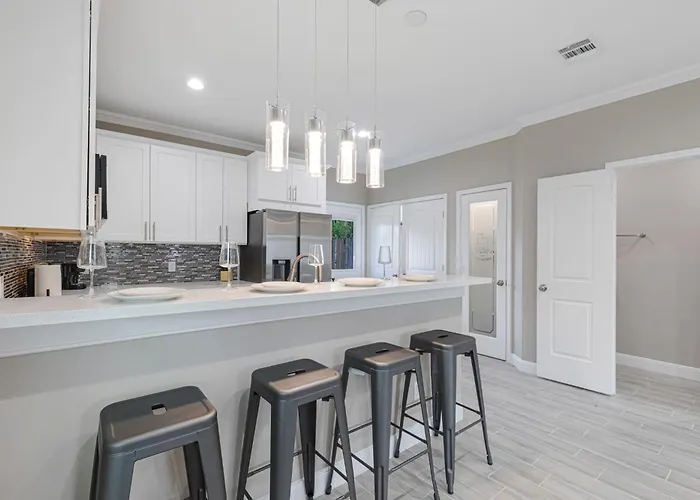 Stylish 2Bedroom Retreat Houston