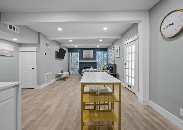 Modern Studio Retreat With Free Park Houston