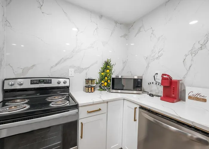 Fully Equipped 1Br With King Bed, Pool & Free Parking Apartment Houston