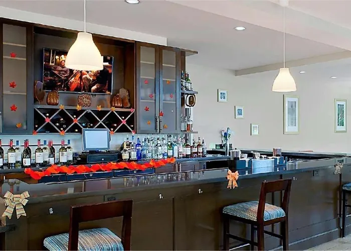 Kozy Houston North Hotel