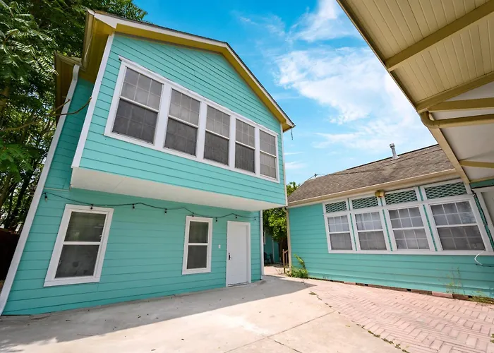 Mins To Midtown Heights Studio Apt With Free Parking Houston