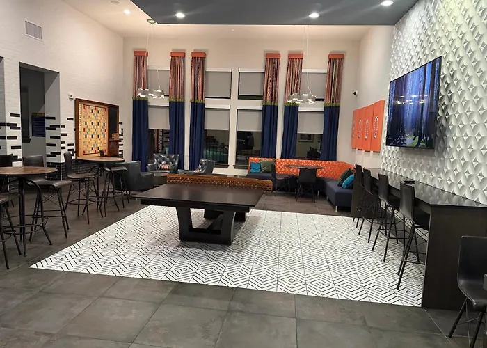 Luxury 1Br With Balcony Near Airport Apartment Houston