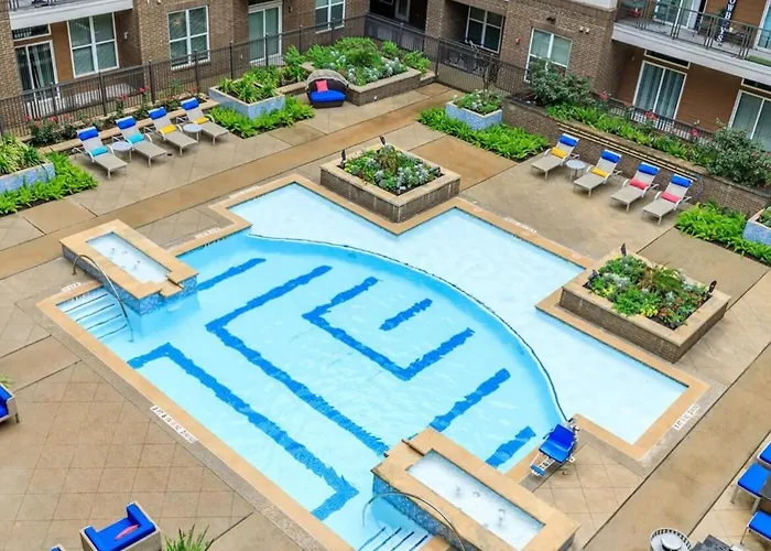 Distinct Houston Luxury Downtown Apartment