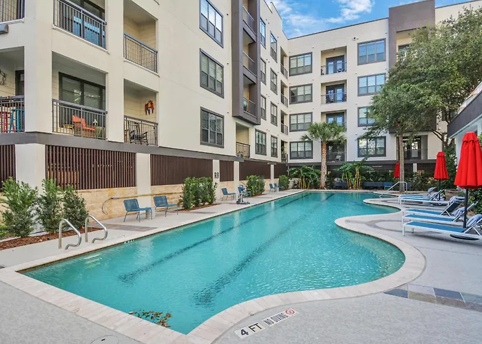 Luxury Estate Apartment Houston