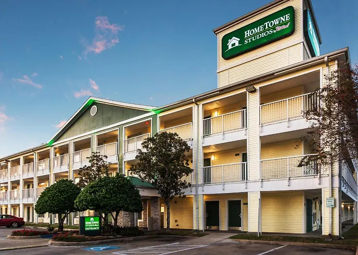 Hometowne Studios By Red Roof Houston - West Oaks - Energy Corridor