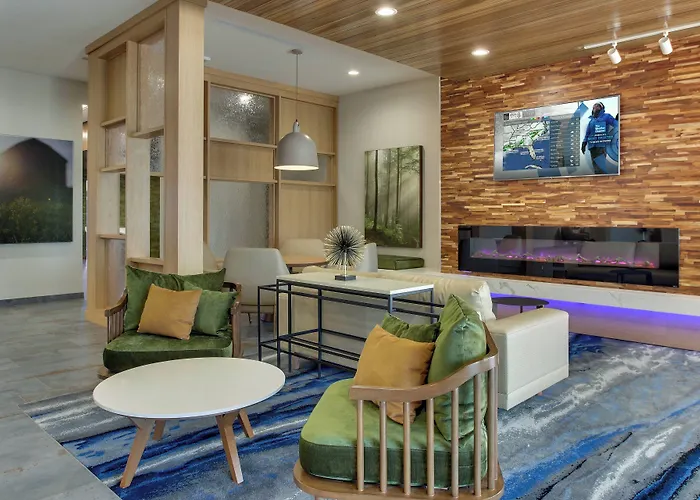 Fairfield Inn And Suites By Marriott Houston Brookhollow