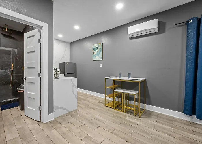 Charming Downtown Studio - Ideal Location For Exploring Houston