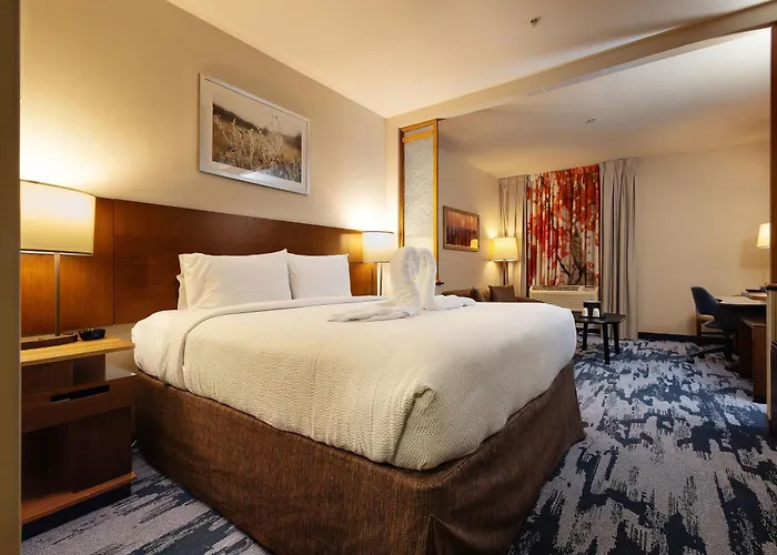 Fairfield Inn & Suites Houston Hobby Airport