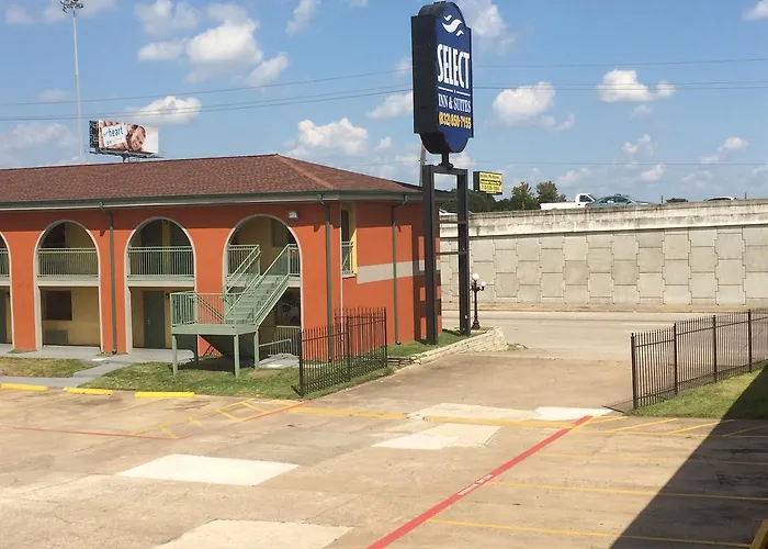 Select Inn And Suites Houston