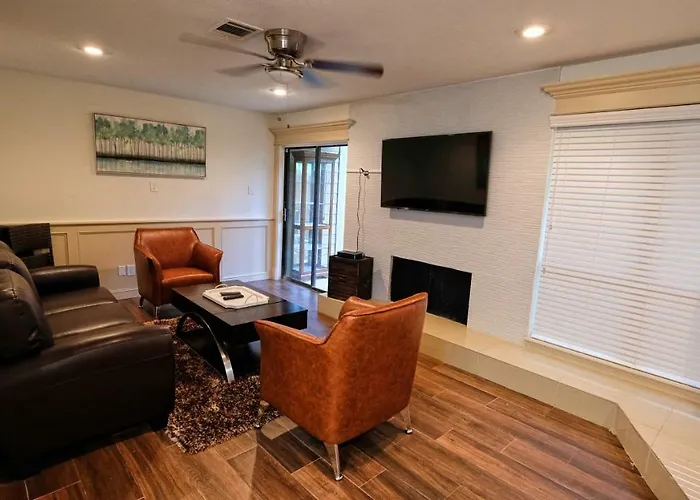 Galleria Area Condo, 2 Bedrooms 2 Story - Ocee Houston